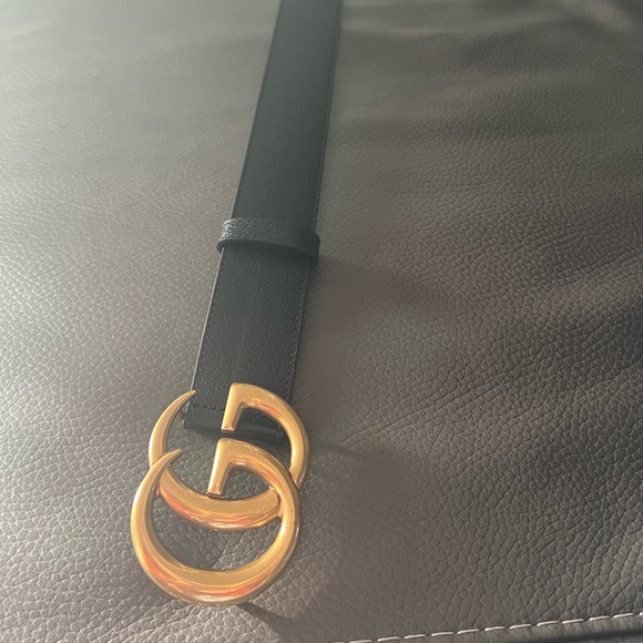 Sold- Authentic Gucci Marmont Large Black Leather GG Belt - Picture 5 of 9